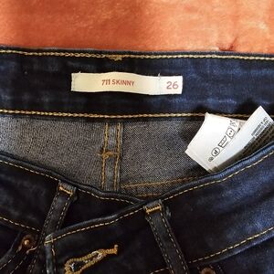 Levi's 711  skinny Jeans